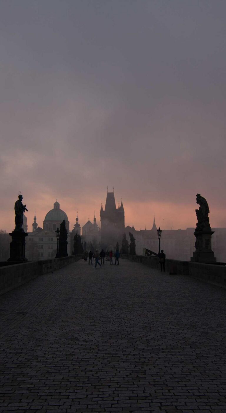 Ad velit dolores perferendis corrupti dolore. - Photo by Ryan Lum on Unsplash